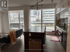 8-1218 Mercer St in Toronto, ON - Building Photo - Building Photo