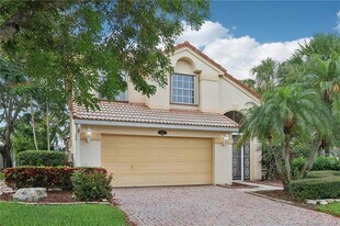 907 SE Westminster Pl in Stuart, FL - Building Photo