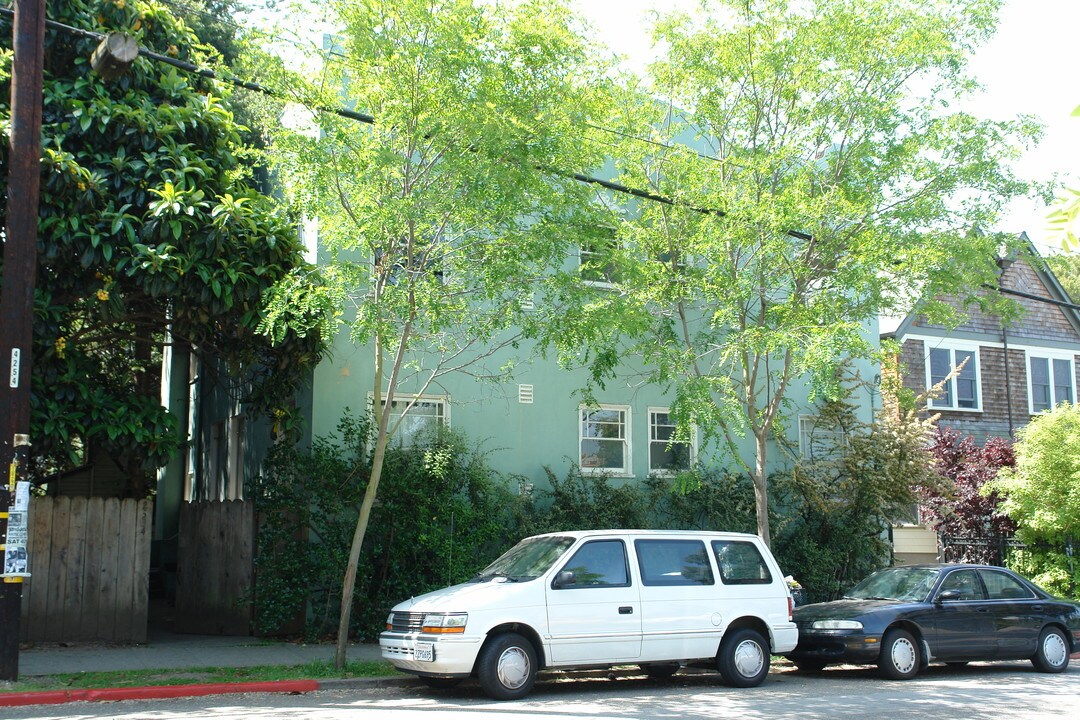 2532-2534 Dwight Way in Berkeley, CA - Foto de edificio