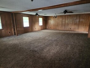 16701 Warren Ranch Rd in Hockley, TX - Building Photo - Building Photo