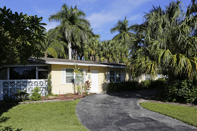 970 9th St S in Naples, FL - Building Photo - Building Photo