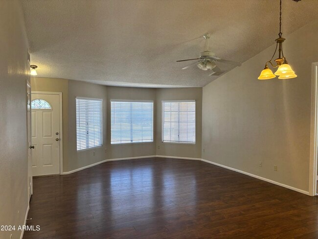 15243 N 61st Dr in Glendale, AZ - Building Photo - Building Photo