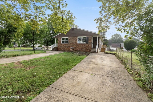 property at 1 Bissett St