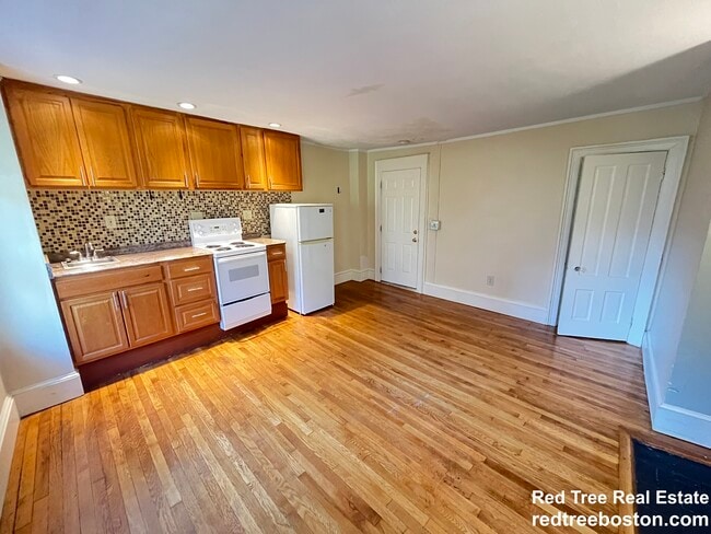 90 Myrtle St in Boston, MA - Building Photo - Building Photo