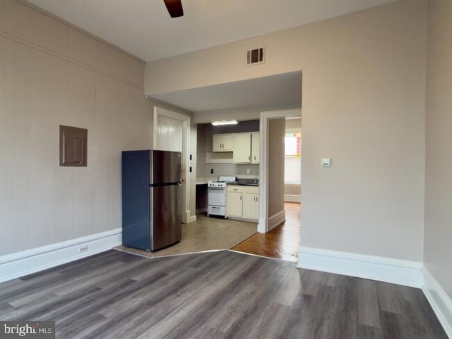 2011 N 3rd St in Harrisburg, PA - Building Photo - Building Photo