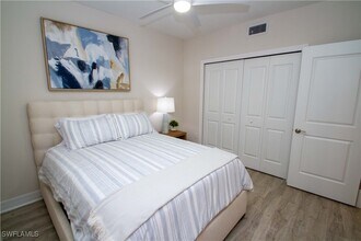 268 Indies Dr E in Naples, FL - Building Photo - Building Photo