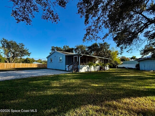 826 Newfound Harbor Dr in Merritt Island, FL - Building Photo - Building Photo