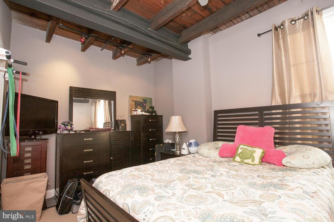 207 Rector St-Unit -3F in Philadelphia, PA - Building Photo