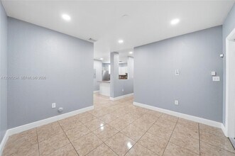 902 SW 8th Pl in Florida City, FL - Building Photo - Building Photo