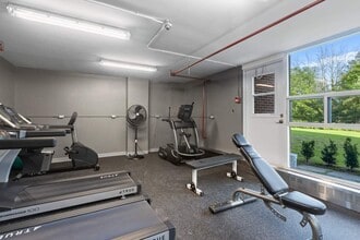 Willowbrook Apartments in Ottawa, ON - Building Photo - Building Photo