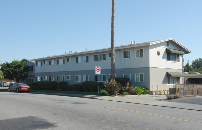 532 N Central Ave in Campbell, CA - Foto de edificio - Building Photo