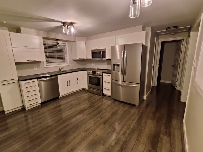 172 Perry Ave, Unit 3 in Worcester, MA - Building Photo - Building Photo