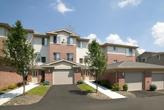 The Village at Pine Ridge in Willoughby Hills, OH - Building Photo - Building Photo