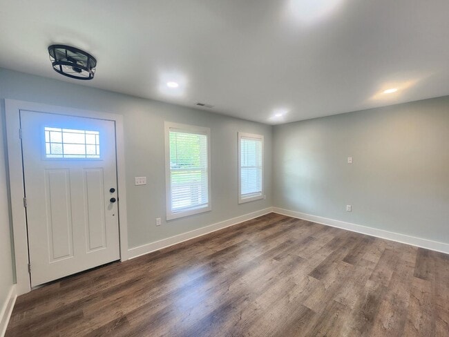 824 Riceville Rd in Asheville, NC - Building Photo - Building Photo