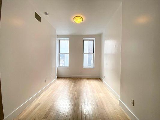 510 E 117th St in New York, NY - Building Photo - Building Photo