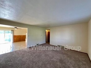 3114 N Illinois St in Belleville, IL - Building Photo - Building Photo