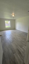 10943 Bradford Way Dr in Houston, TX - Building Photo