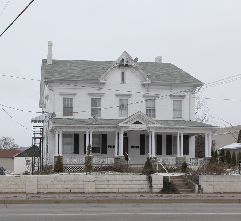 625 W Front St in Berwick, PA - Building Photo