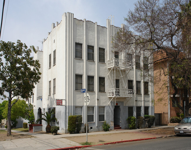 4125 Rosewood Ave in Los Angeles, CA - Building Photo - Building Photo