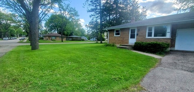 800 Goethe St in Elgin, IL - Building Photo - Building Photo