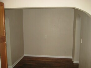 1604 Sutton Ave, Unit 4 in Cincinnati, OH - Building Photo - Building Photo