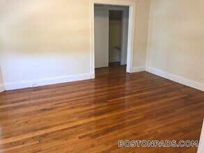 235 Park Dr, Unit 18 in Boston, MA - Building Photo - Building Photo