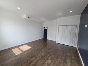 2601 N Charles St in Baltimore, MD - Building Photo - Building Photo