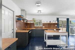 1228 Rivercrest Dr in New Braunfels, TX - Building Photo - Building Photo