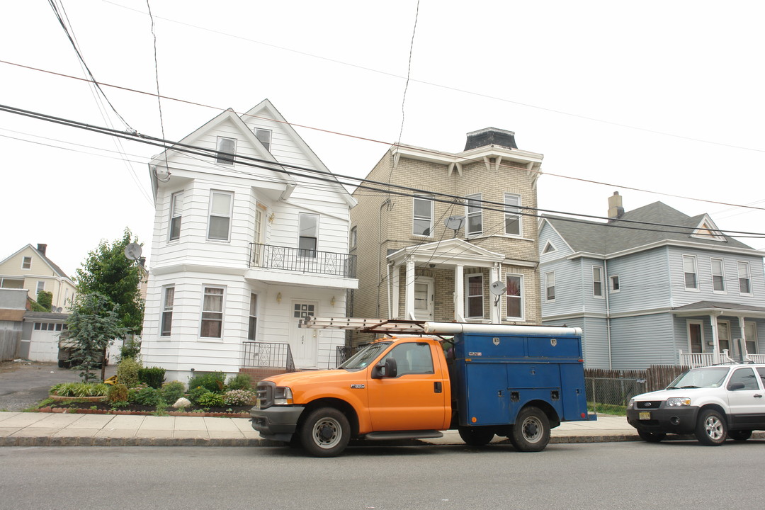 330 Washington St in Perth Amboy, NJ - Building Photo