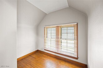 4900 E 86th St in Garfield Heights, OH - Foto de edificio - Building Photo