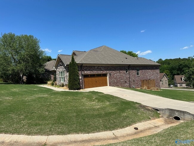 211 Black Oak Dr NE in Huntsville, AL - Building Photo - Building Photo