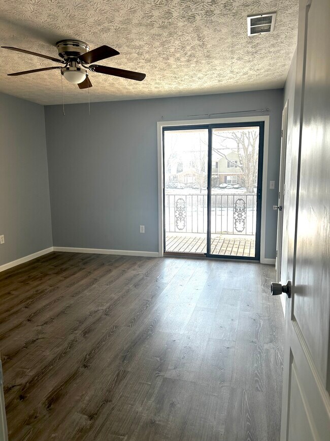 7767 Betsy Ross Cir in Dayton, OH - Building Photo - Building Photo