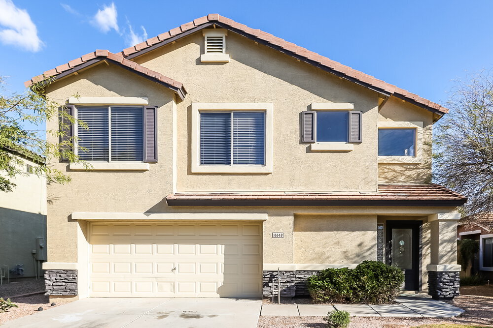 16648 W Moreland St in Goodyear, AZ - Building Photo