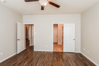 3410 Bainbridge Hill Ln in Houston, TX - Building Photo - Building Photo