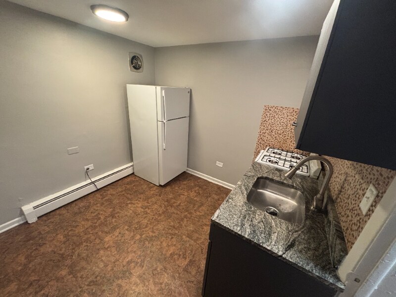 2104-2108 S 17th Ave in Broadview, IL - Building Photo