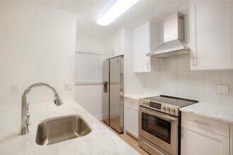 530 S Federal Hwy in Fort Lauderdale, FL - Building Photo - Building Photo