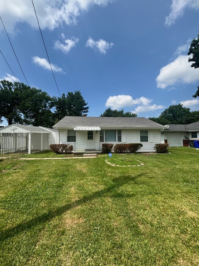 property at 920 E Spraker St