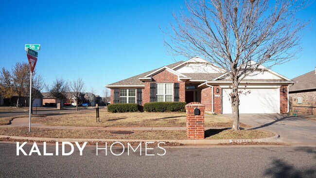 13049 SW 5th St in Yukon, OK - Foto de edificio - Building Photo