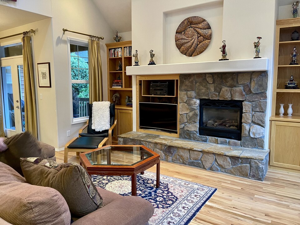 1460 SW Tintinnabulary Pl in Depoe Bay, OR - Building Photo
