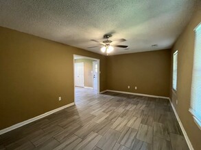 5009 Fleetwood Dr in Horn Lake, MS - Building Photo - Building Photo