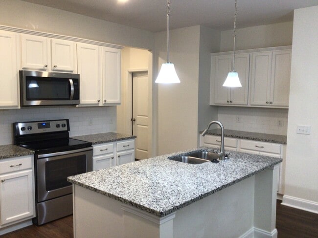 16 Cherry St in Savannah, GA - Building Photo - Building Photo