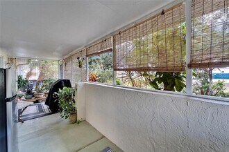 1349 New Bedford Dr in Sun City Center, FL - Building Photo - Building Photo