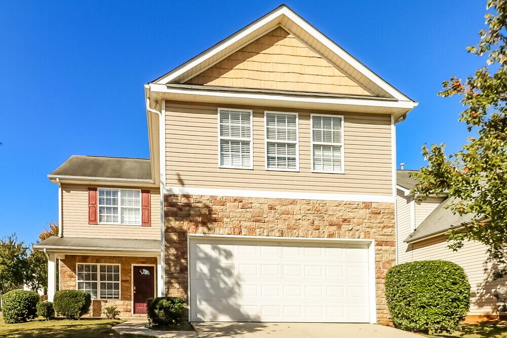 3012 Clover Rd NW in Concord, NC - Building Photo