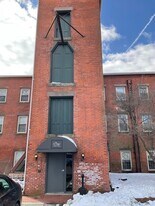 1 Russell St in Middletown, CT - Building Photo