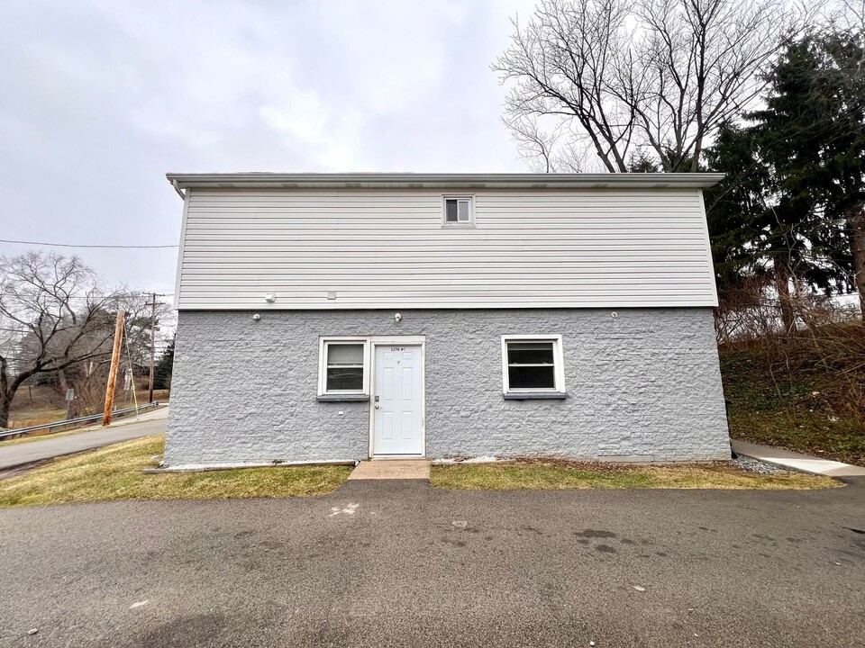 3298 Ridge Rd Ext-Unit -#1 in Freedom, PA - Foto de edificio