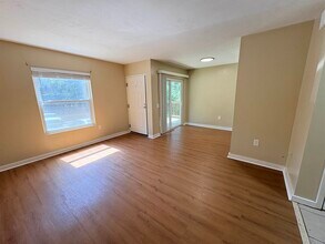 1530 Live Oak Dr in Tallahassee, FL - Building Photo - Building Photo