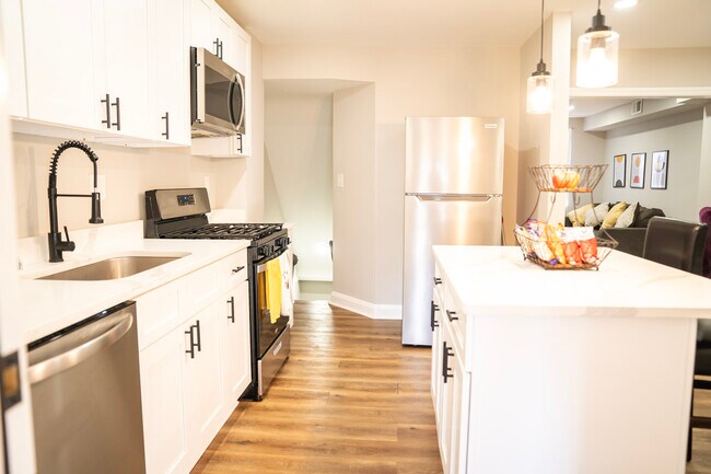 8623 Willow Oak Rd in Parkville, MD - Building Photo - Building Photo