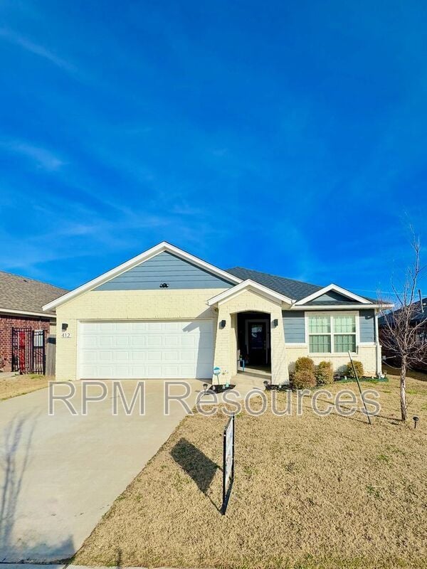 412 Kearny Ln in Yukon, OK - Building Photo - Building Photo