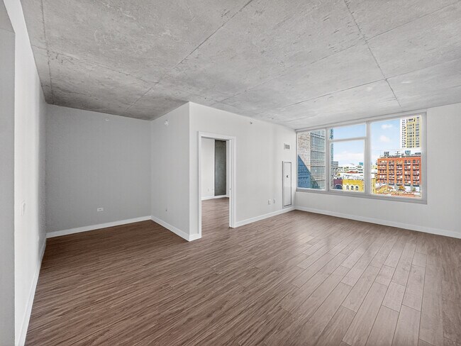 167 N Desplaines St, Unit 1212 in Chicago, IL - Building Photo - Building Photo