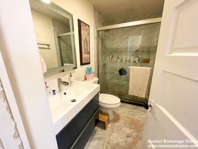 19 Eastman St photo'